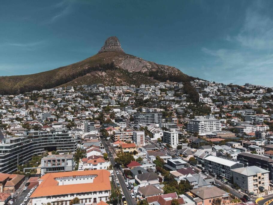 Cozy One-Bedroom In The Heart Of Sea Point Kapstadt Exterior foto