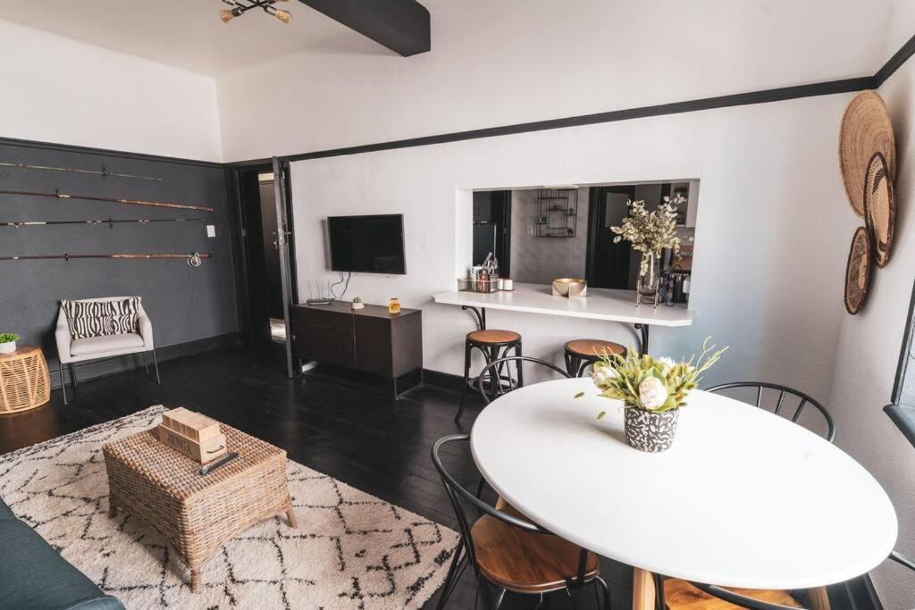 Cozy One-Bedroom In The Heart Of Sea Point Kapstadt Exterior foto